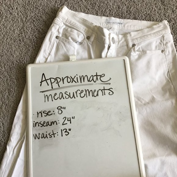 LOFT cropped white skinny jeans with double row of fraying at hem - Picture 4 of 6